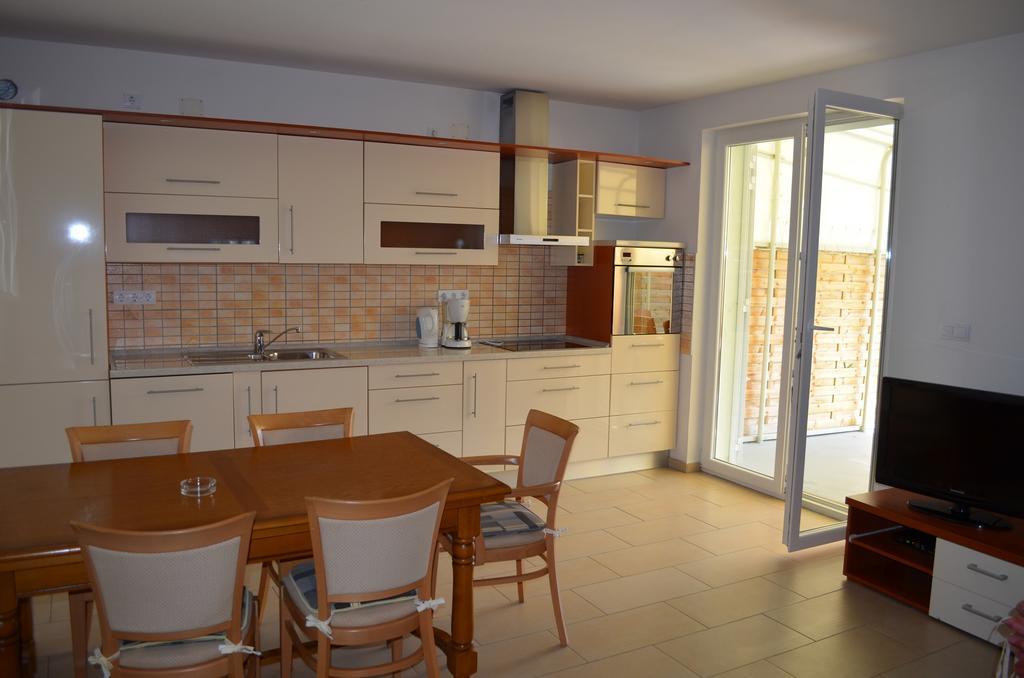 Apartments Buljan Baška Chambre photo