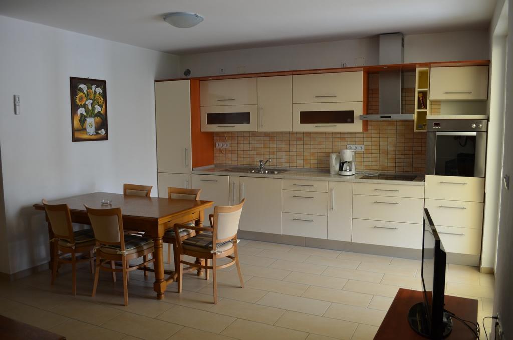 Apartments Buljan Baška Chambre photo